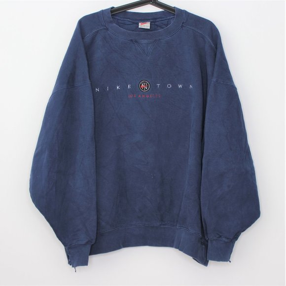 VTG Nike Town Los Angeles Crewneck Sweatshirt J272